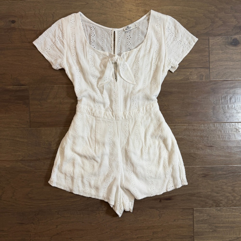 Hollister White Eyelet Tie-Front Romper